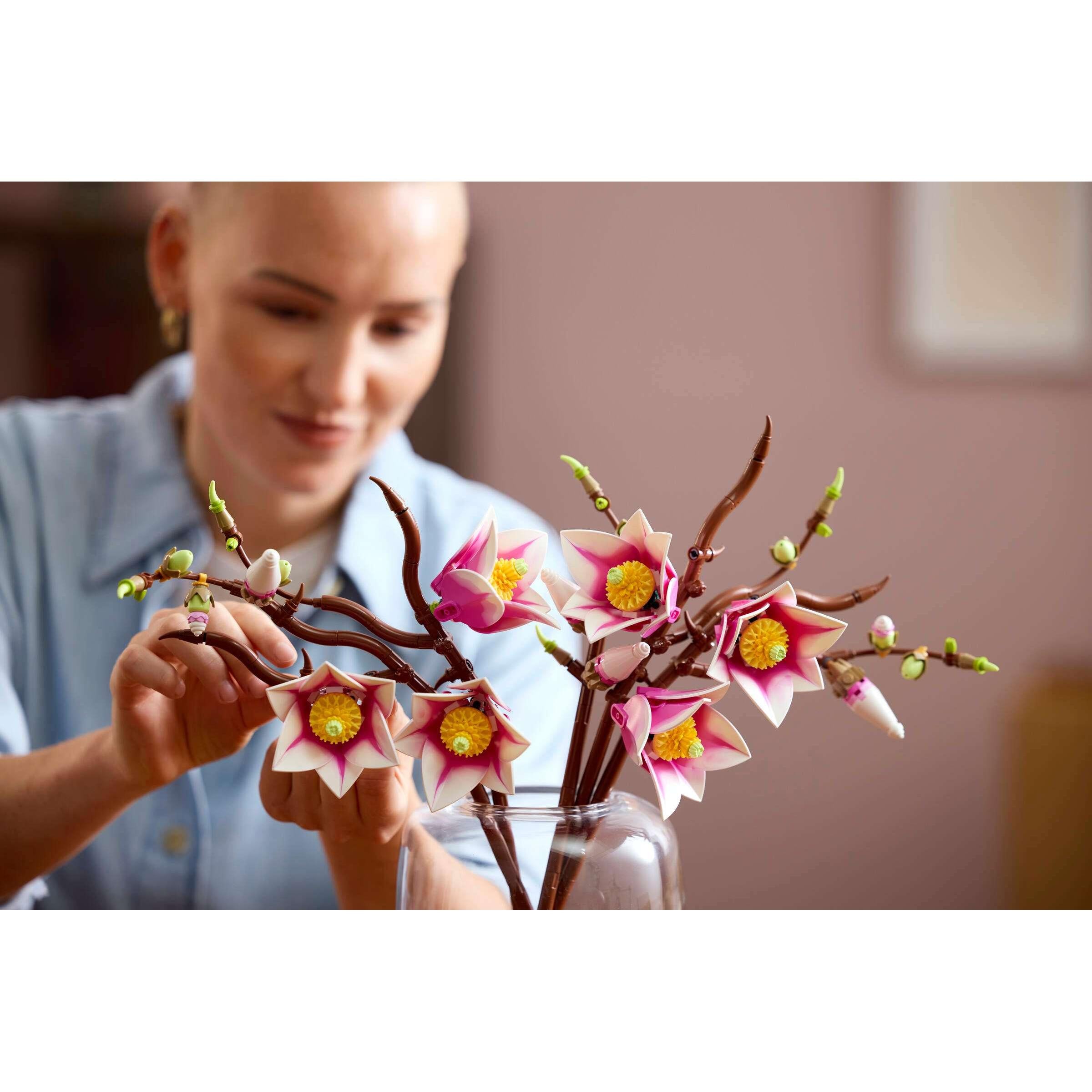 BOTANICALS - Magnolia Branches